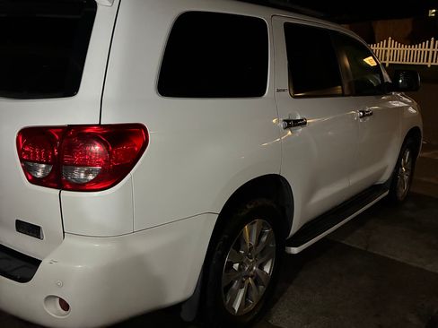 Used 2010 Toyota Sequoia Limited image 6