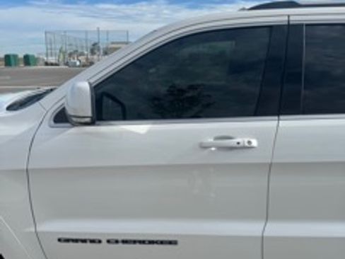Used 2019 Jeep Grand Cherokee Summit w/ Platinum Series Group AWD/4WD image 16