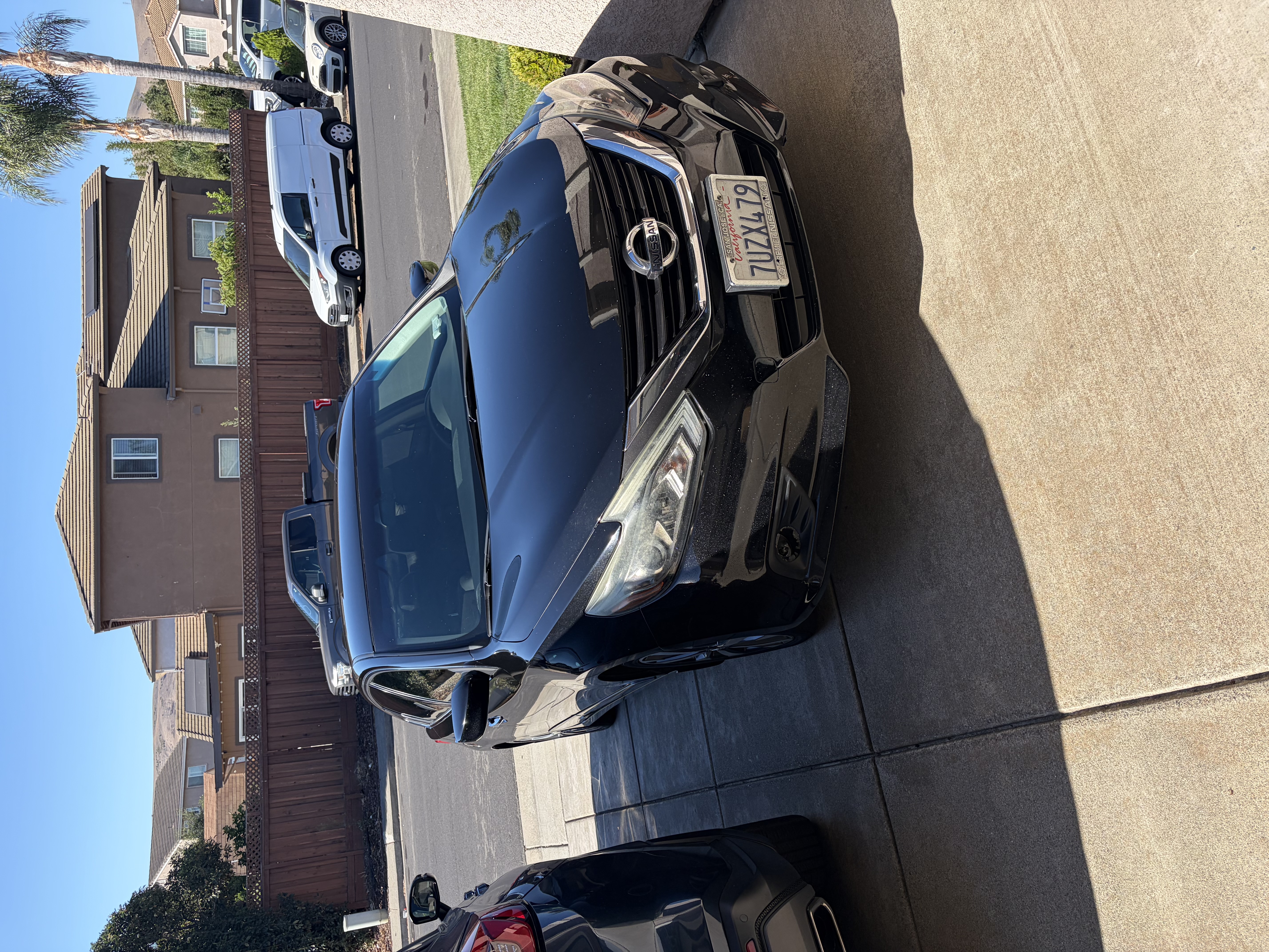 Used 2016 Nissan Altima 2.5 SR FWD image 2