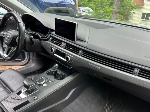 Used 2017 Audi A4 2.0T allroad Prestige w/ Prestige Package AWD/4WD image 9