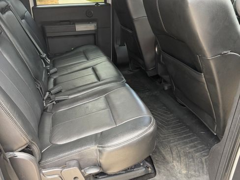 Used 2016 Ford F250 Lariat w/ Lariat Interior Package AWD/4WD image 16