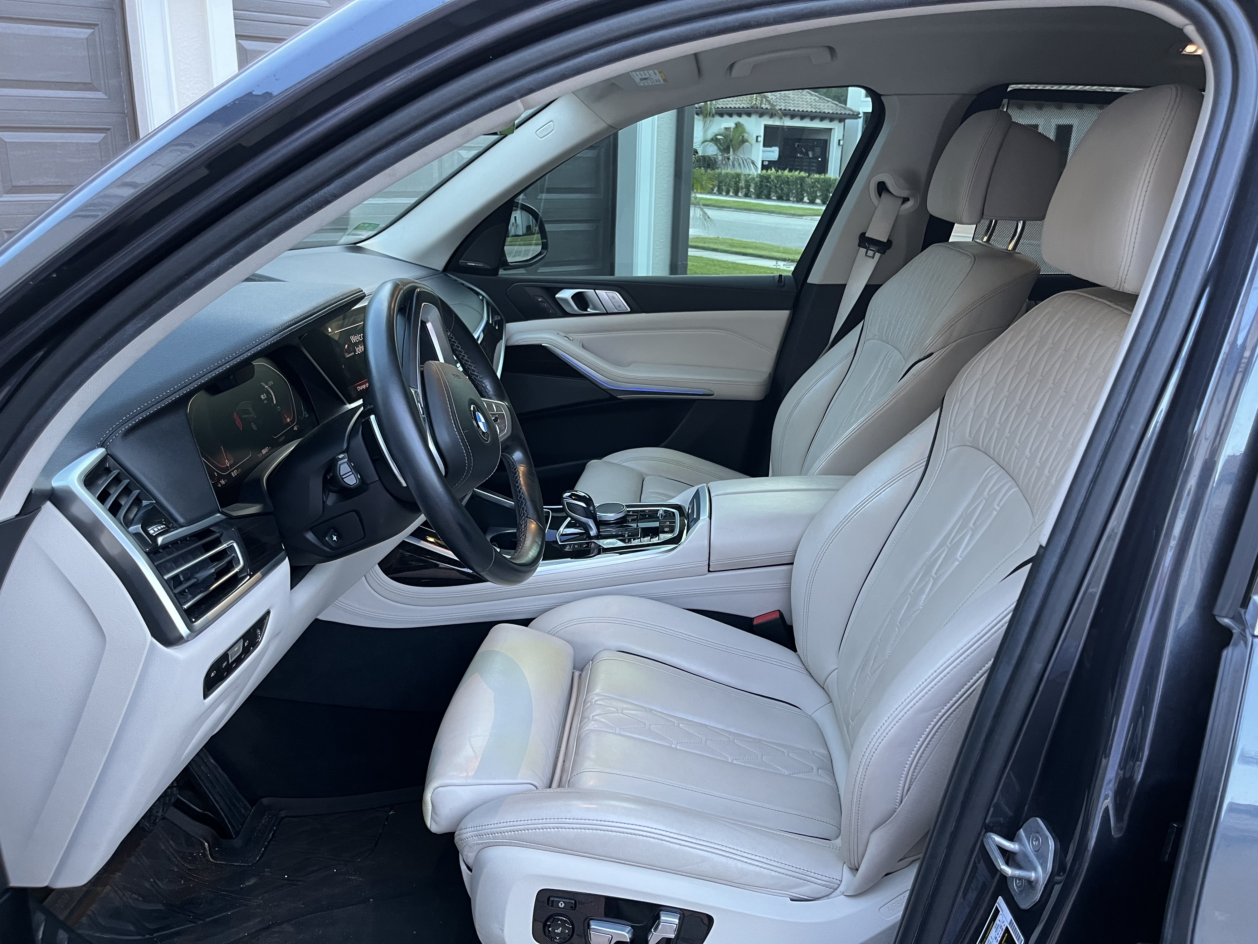 Used 2019 BMW X7 xDrive40i w/ Premium Package AWD/4WD image 12