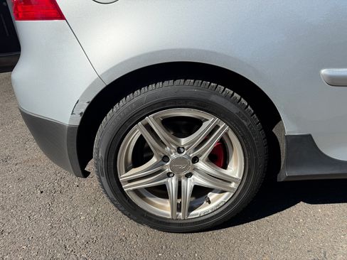 Used 2006 Volkswagen GTI 2.0T 2-Door image 10