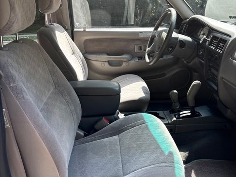 Used 2001 Toyota Tacoma 4x4 Double Cab image 16
