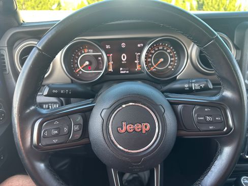 Used 2018 Jeep Wrangler Unlimited Sport S image 15