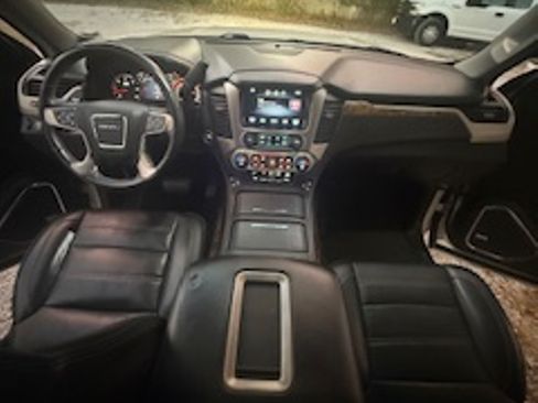 Used 2015 GMC Yukon Denali w/ Touring Package image 14