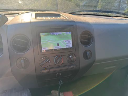 Used 2007 Ford F150 STX AWD/4WD image 14