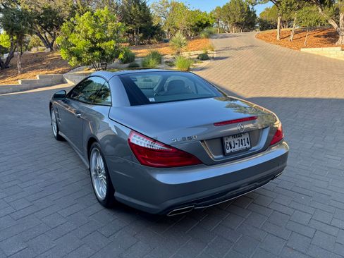 Used 2013 Mercedes-Benz SL 550 image 5