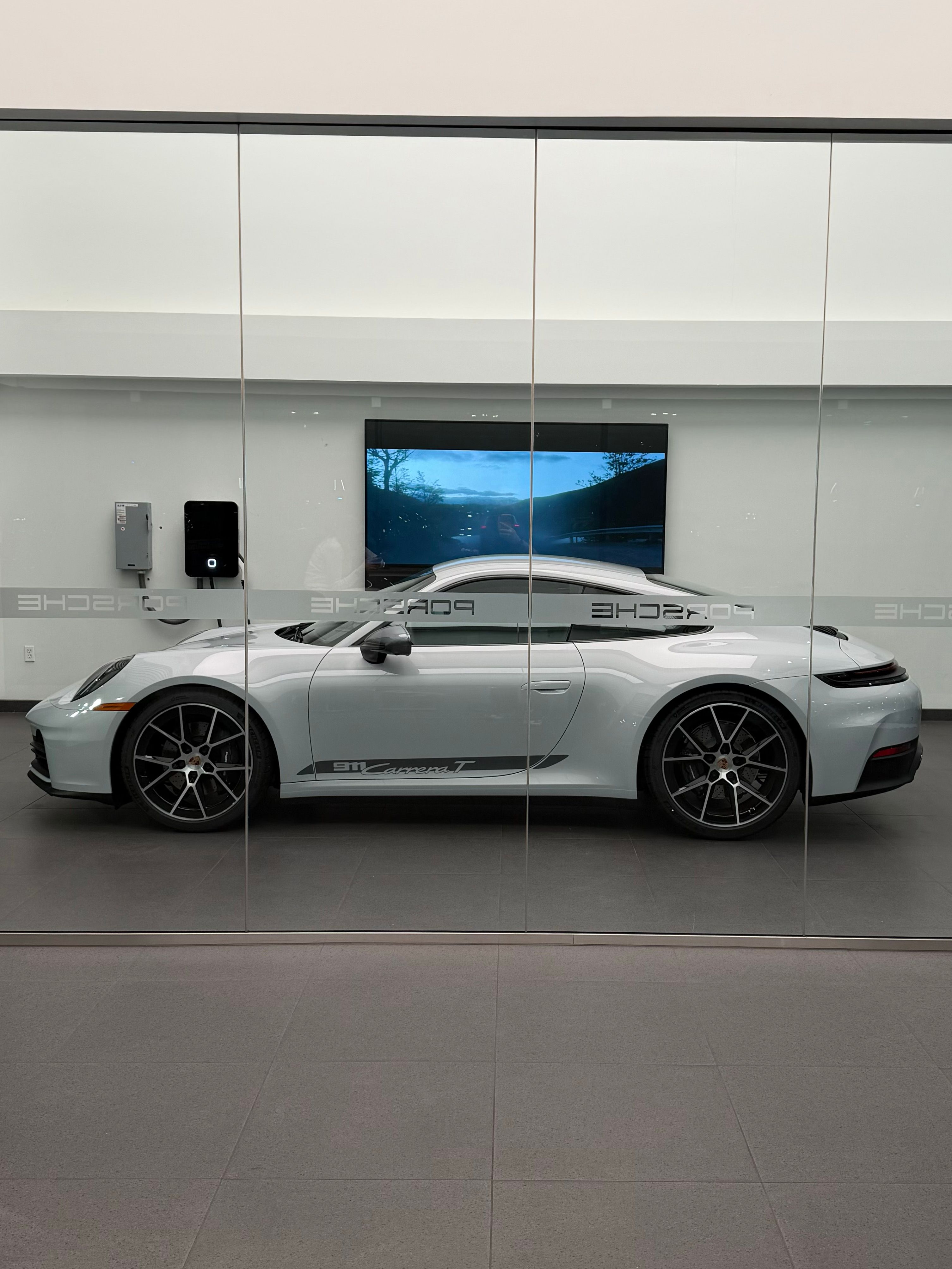 Used 2026 Porsche 911 Carrera T RWD image 6
