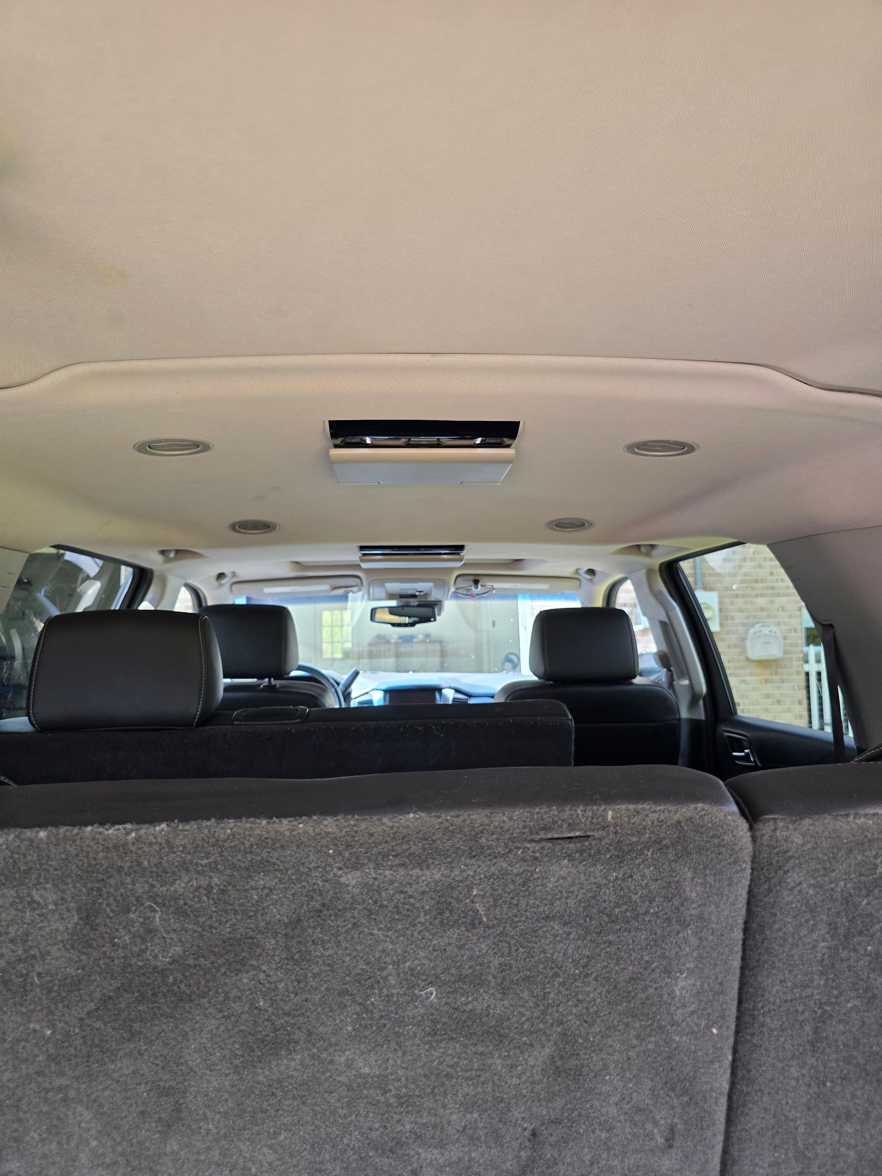 Used 2016 Chevrolet Suburban LT w/ Luxury Package RWD image 13