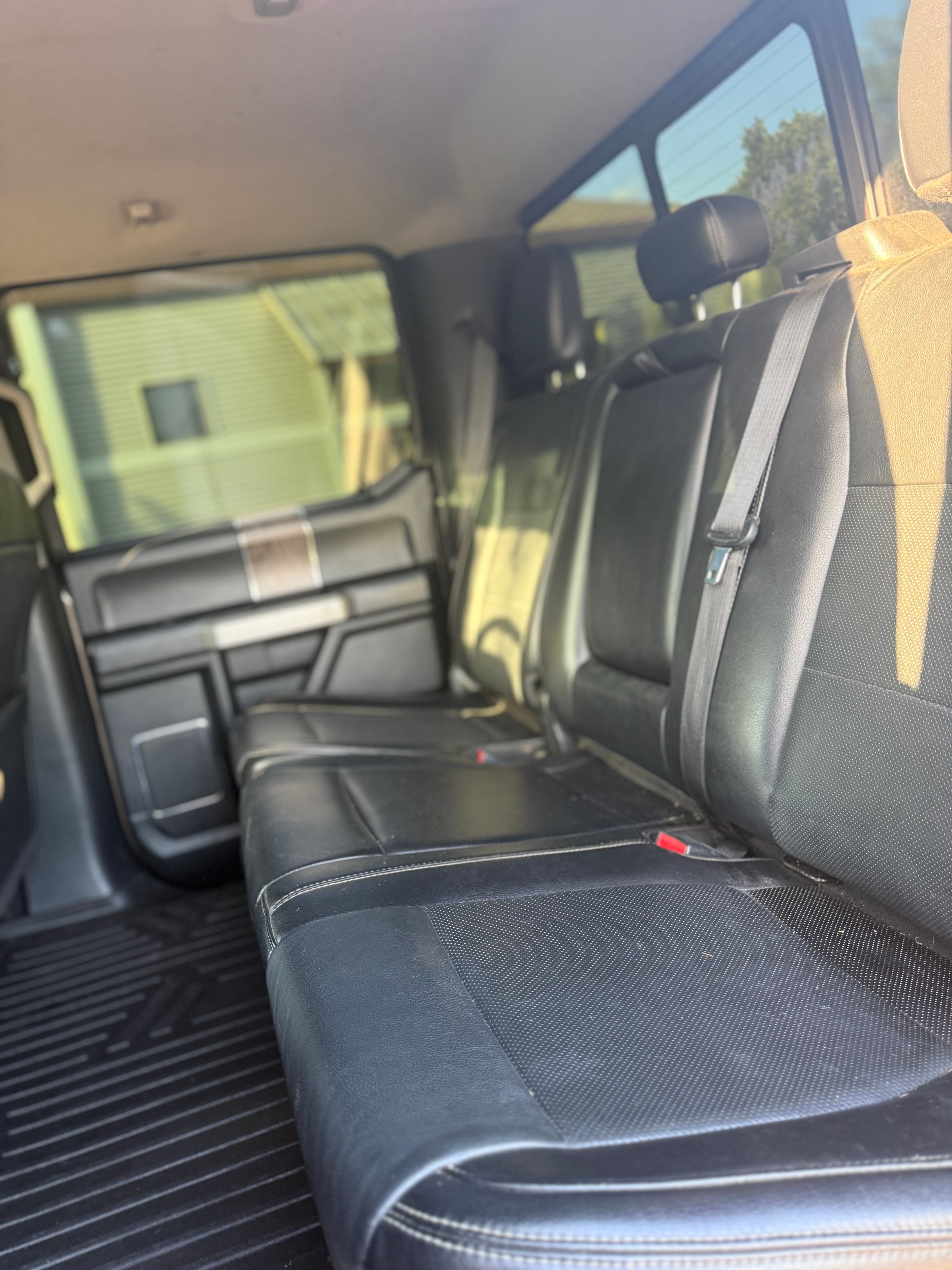 Used 2019 Ford F250 Lariat w/ Lariat Value Package AWD/4WD image 21