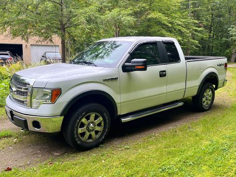 Used 2013 Ford F150 XLT w/ XLT Chrome Pkg AWD/4WD image 4