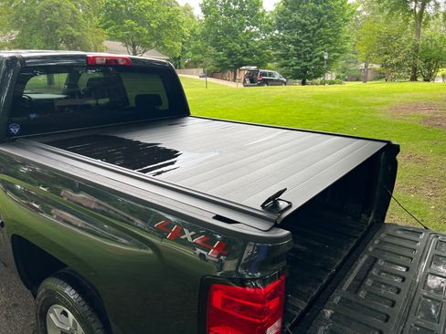Used 2018 Chevrolet Silverado 1500 LT w/ All Star Edition AWD/4WD image 15