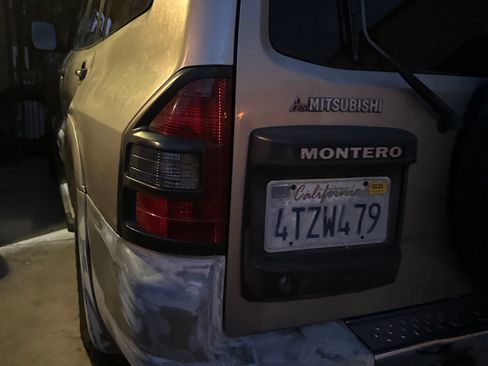 Used 2001 Mitsubishi Montero XLS image 6