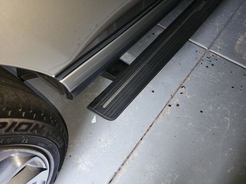 Used 2020 Land Rover Range Rover HSE image 15