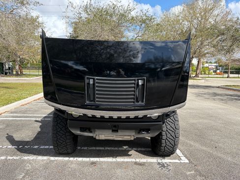 Used 2005 HUMMER H2 SUT Sport Utility Pickup 4D w/ Preferred Equipment Group image 15