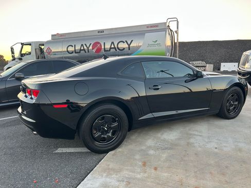 Used 2011 Chevrolet Camaro LS w/ Silver Stripe Package RWD image 2