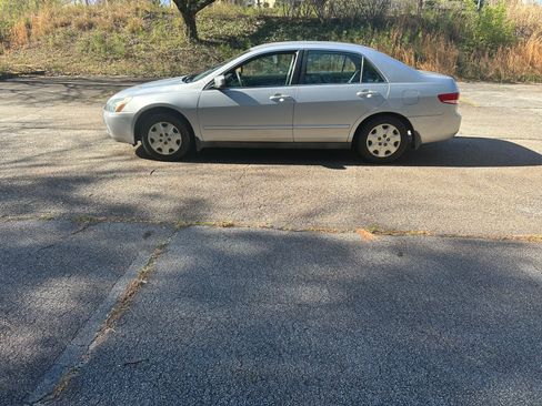 Used 2004 Honda Accord LX image 1