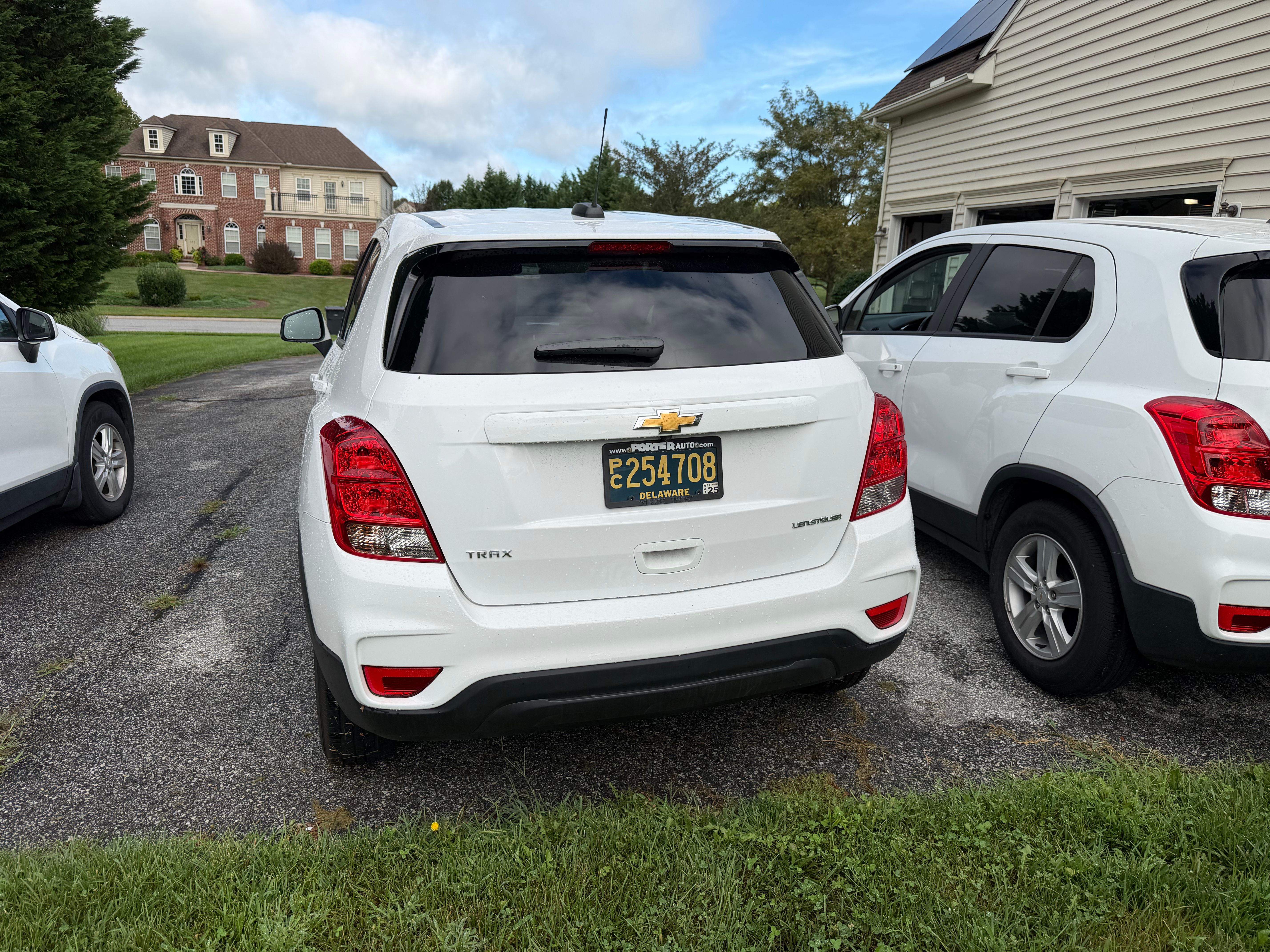 Used 2021 Chevrolet Trax LS w/ Tint and Cruise Package FWD image 3