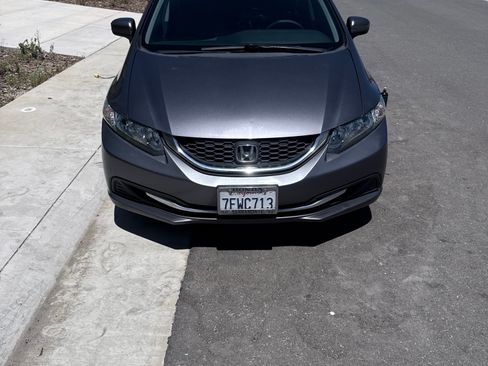 Used 2014 Honda Civic LX image 2