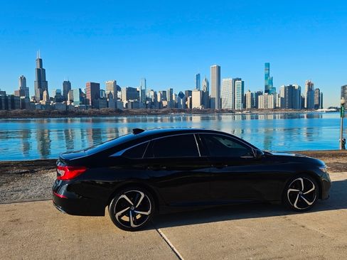 Used 2019 Honda Accord Sport image 5