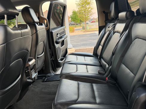 Used 2019 RAM 1500 Laramie image 6