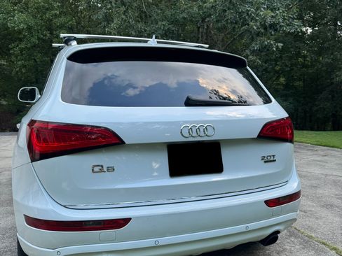 Used 2015 Audi Q5 2.0T Premium Plus w/ Technology Package AWD/4WD image 6