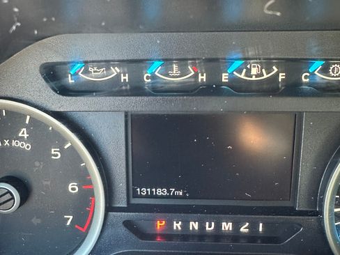 Used 2015 Ford F150 XLT w/ Equipment Group 302A Luxury image 9