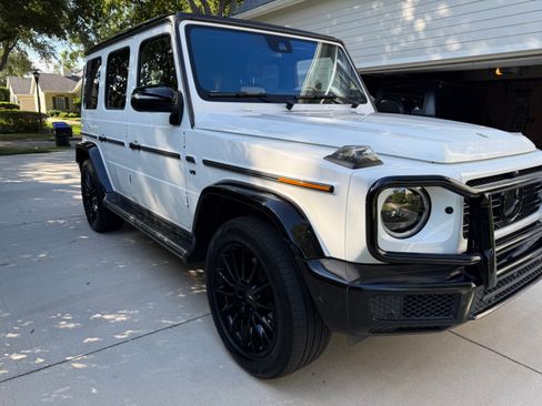 Used 2021 Mercedes-Benz G 550 w/ G Manufaktur Interior Package image 4