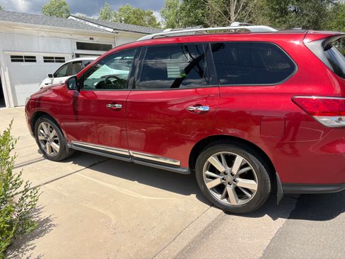 Used 2014 Nissan Pathfinder Platinum w/ Platinum Premium Package AWD/4WD image 7