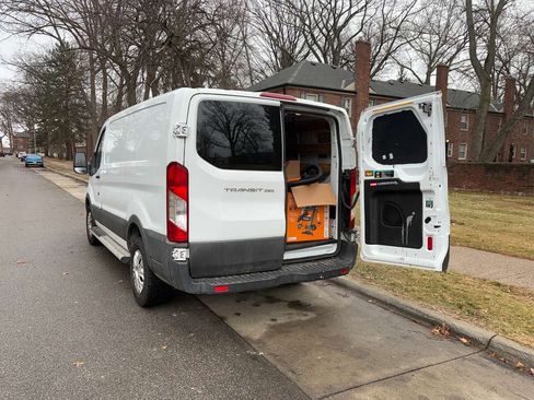 Used 2015 Ford Transit 250 130 Low Roof w/ Exterior Upgrade Package image 12