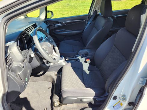 Used 2019 Honda Fit EX image 12