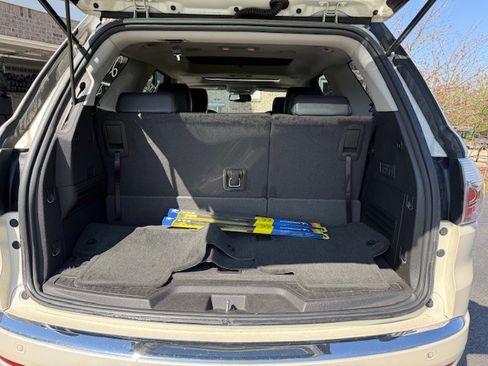 Used 2012 GMC Acadia Denali image 9