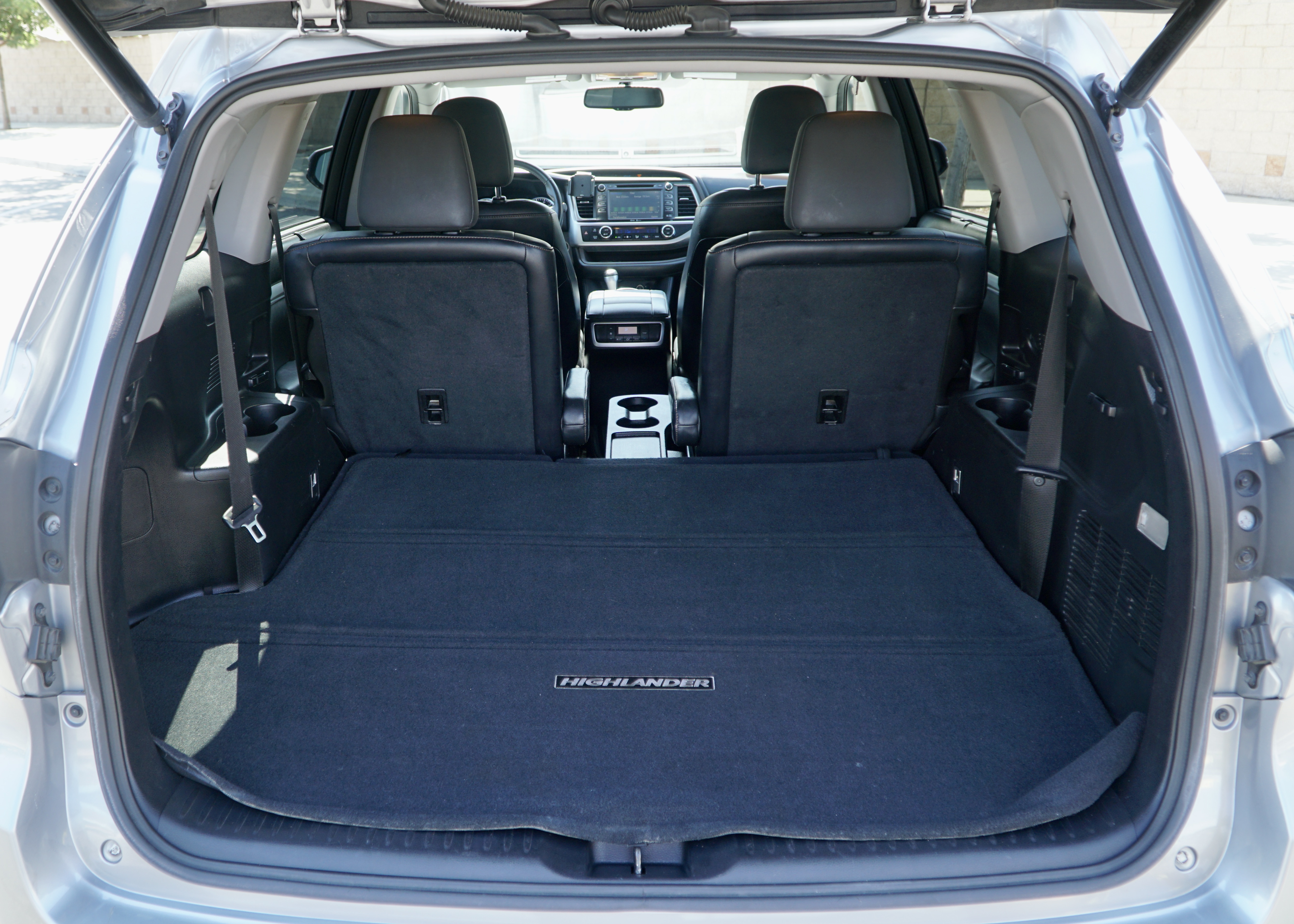 Used 2015 Toyota Highlander XLE FWD image 25