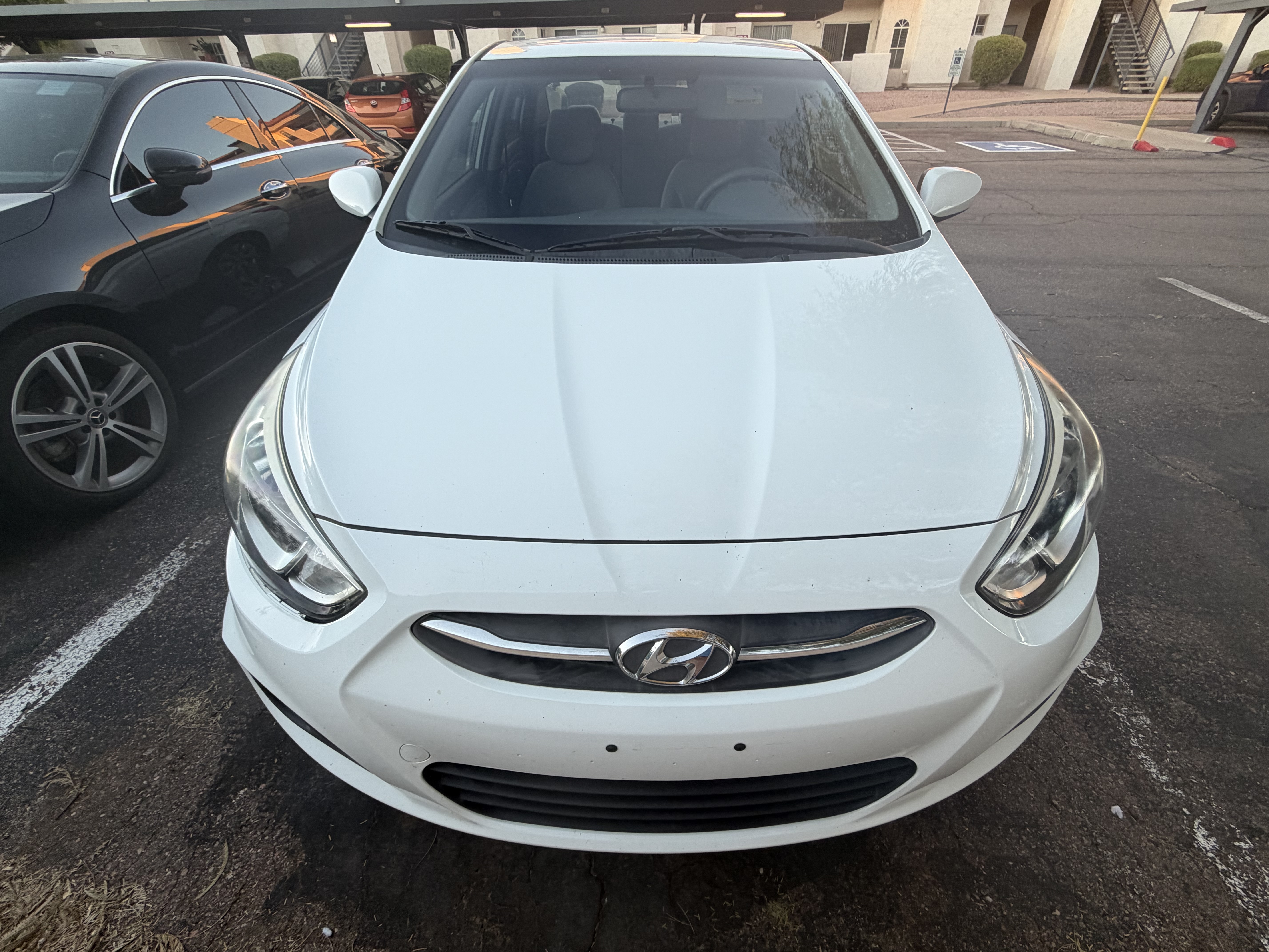 Used 2016 Hyundai Accent SE FWD image 1