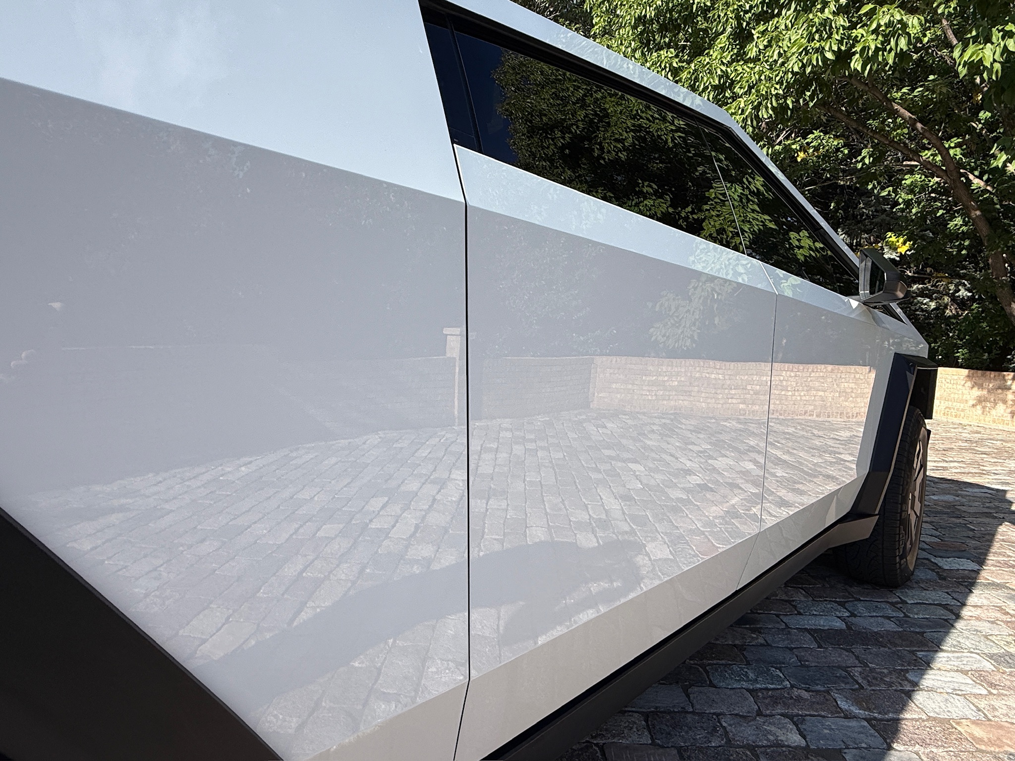 Used 2024 Tesla Cybertruck Cyberbeast AWD/4WD image 13