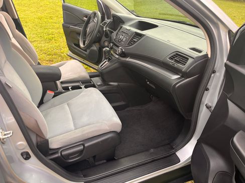 Used 2015 Honda CR-V LX image 8