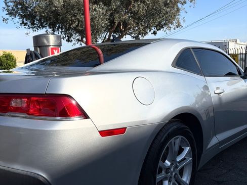 Used 2015 Chevrolet Camaro LS RWD image 5