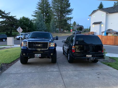 Used 2010 GMC Sierra 2500 SLE image 5