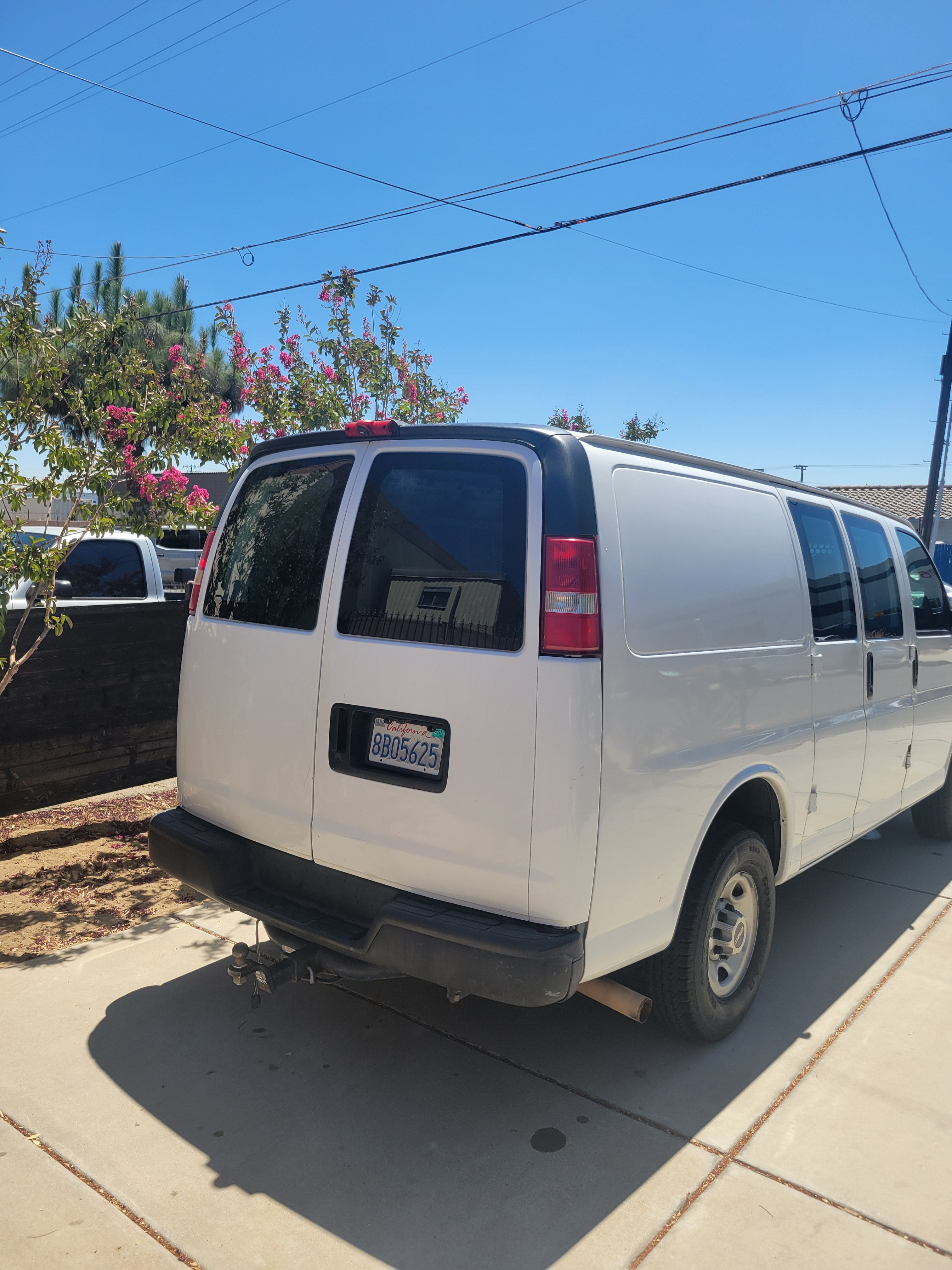 Used 2006 GMC Savana 2500 RWD image 4