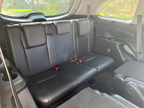 Used 2014 Toyota Highlander XLE FWD image 14