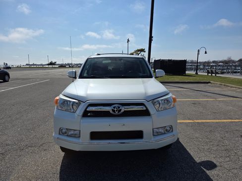 Used 2012 Toyota 4Runner SR5 w/ Convenience Pkg image 5