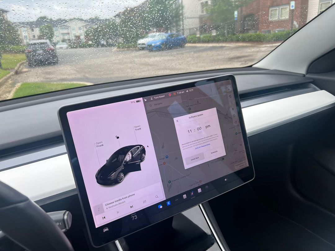 Used 2018 Tesla Model 3 Mid Range RWD image 10