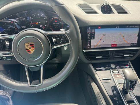 Used 2019 Porsche Cayenne image 8