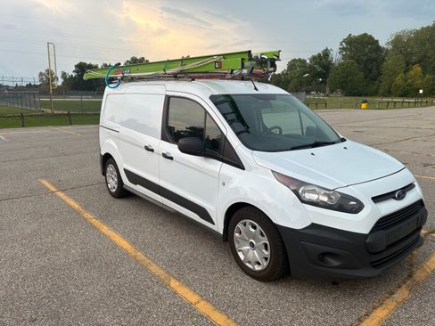 Used 2017 Ford Transit Connect XL FWD image 9