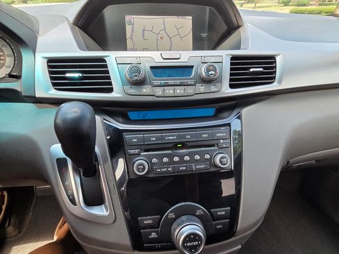Used 2011 Honda Odyssey EX-L image 10