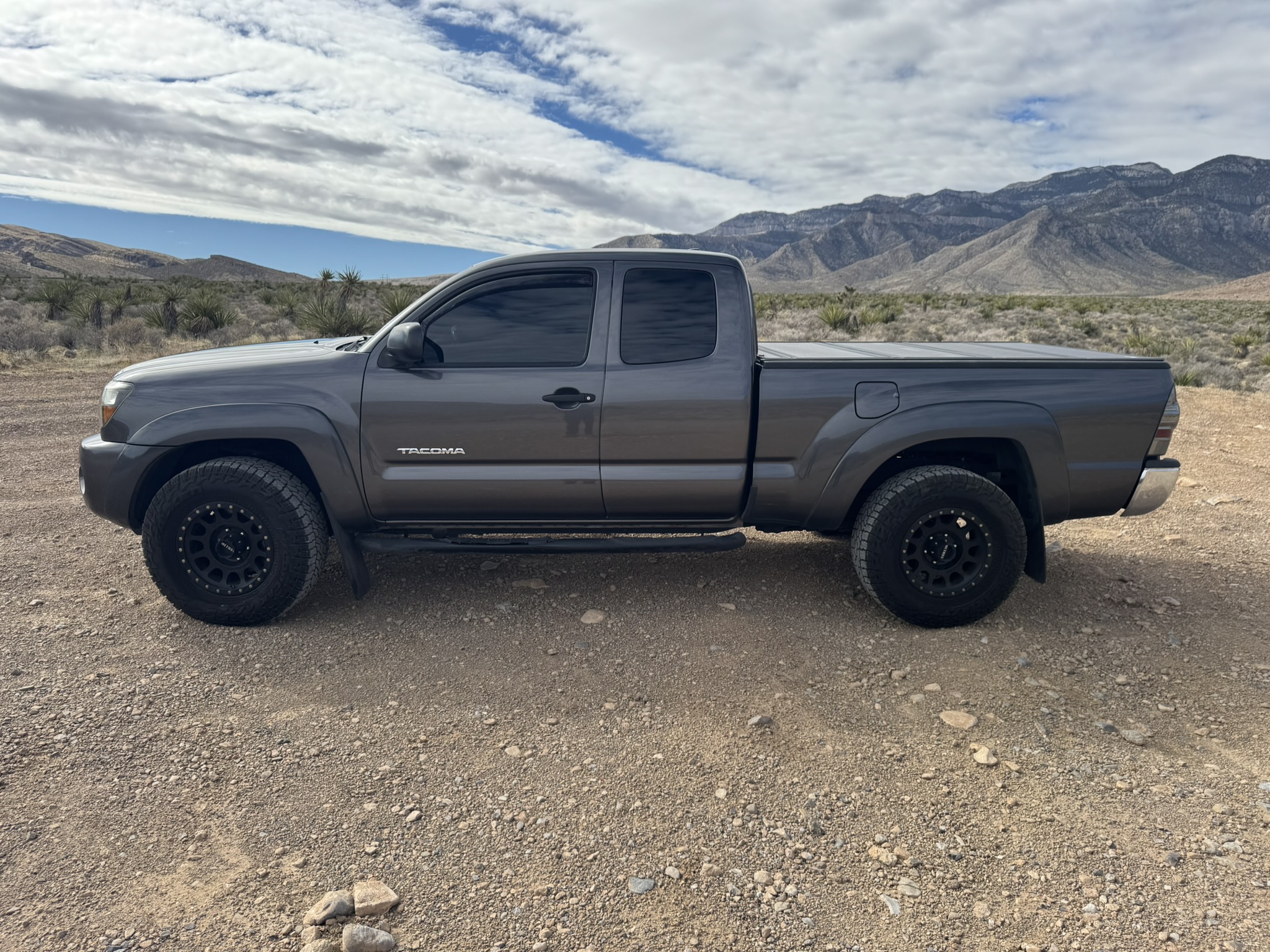 Used 2011 Toyota Tacoma 4x4 Access Cab V6 w/ SR5 Pkg #2 image 6