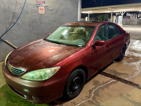 Used 2006 Toyota Camry LE image 4
