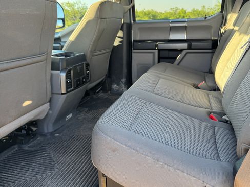 Used 2019 Ford F250 XLT w/ XLT Premium Package AWD/4WD image 8