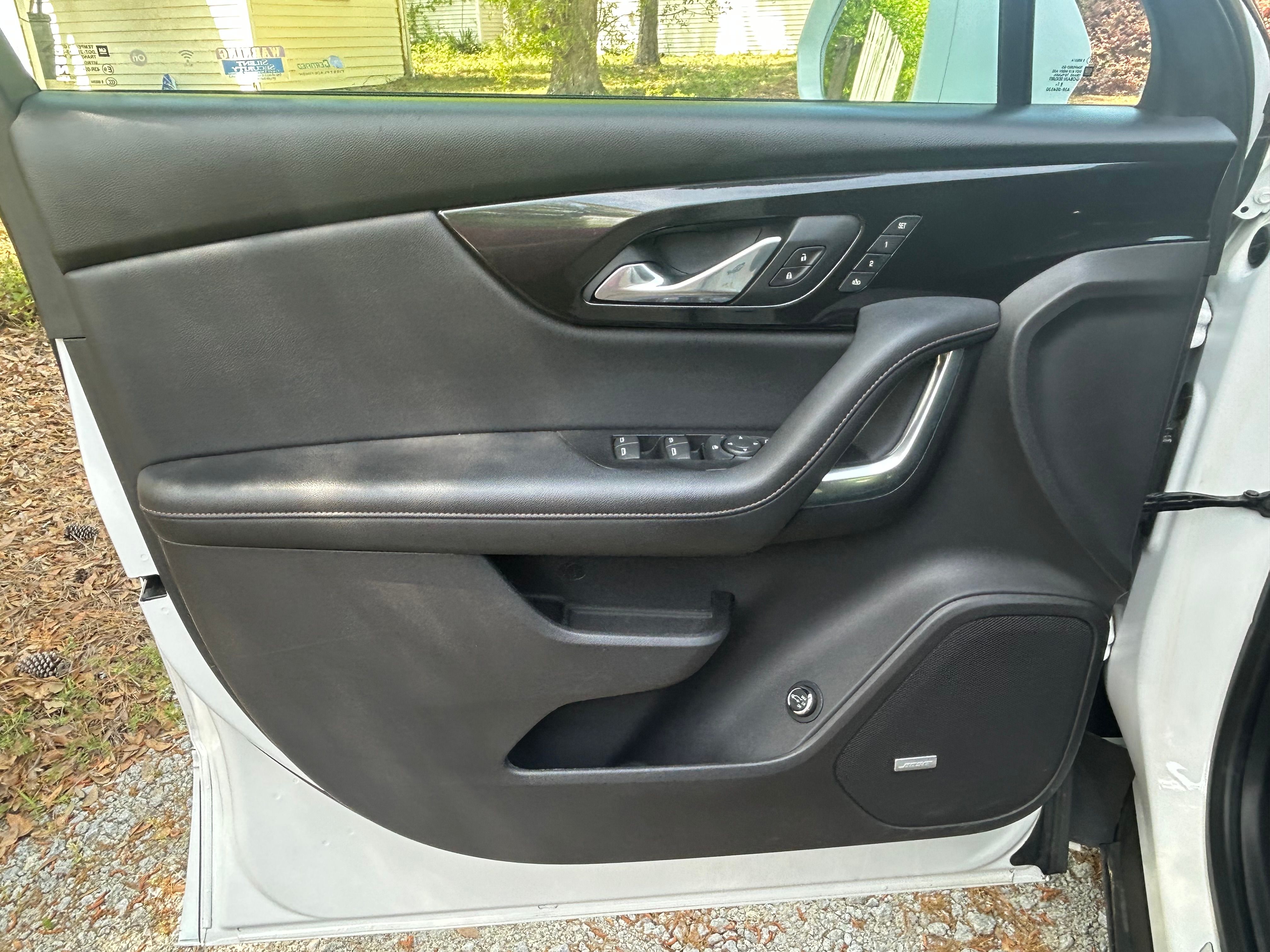 Used 2019 Chevrolet Blazer Premier w/ Sun and Wheels Package FWD image 23